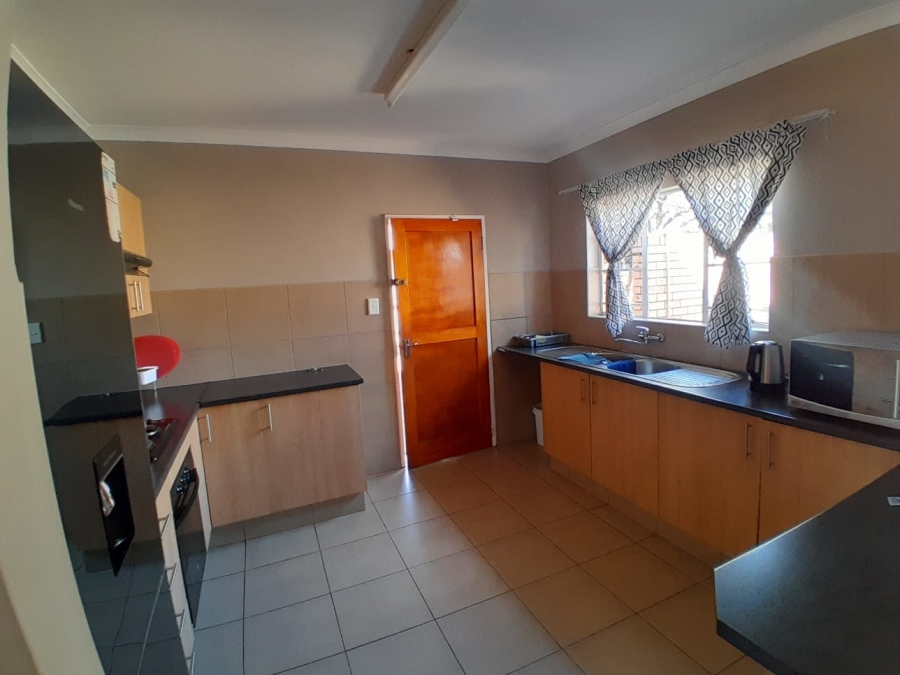 To Let 3 Bedroom Property for Rent in Kathu Northern Cape